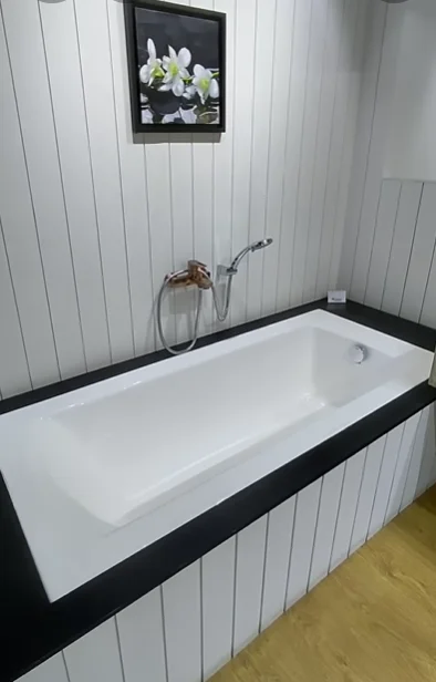 Why Homeowners Need Tub Replacement